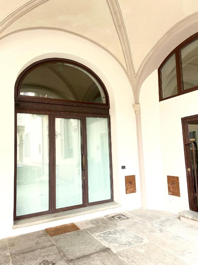 The Jungle Apartment Parma Luaran gambar