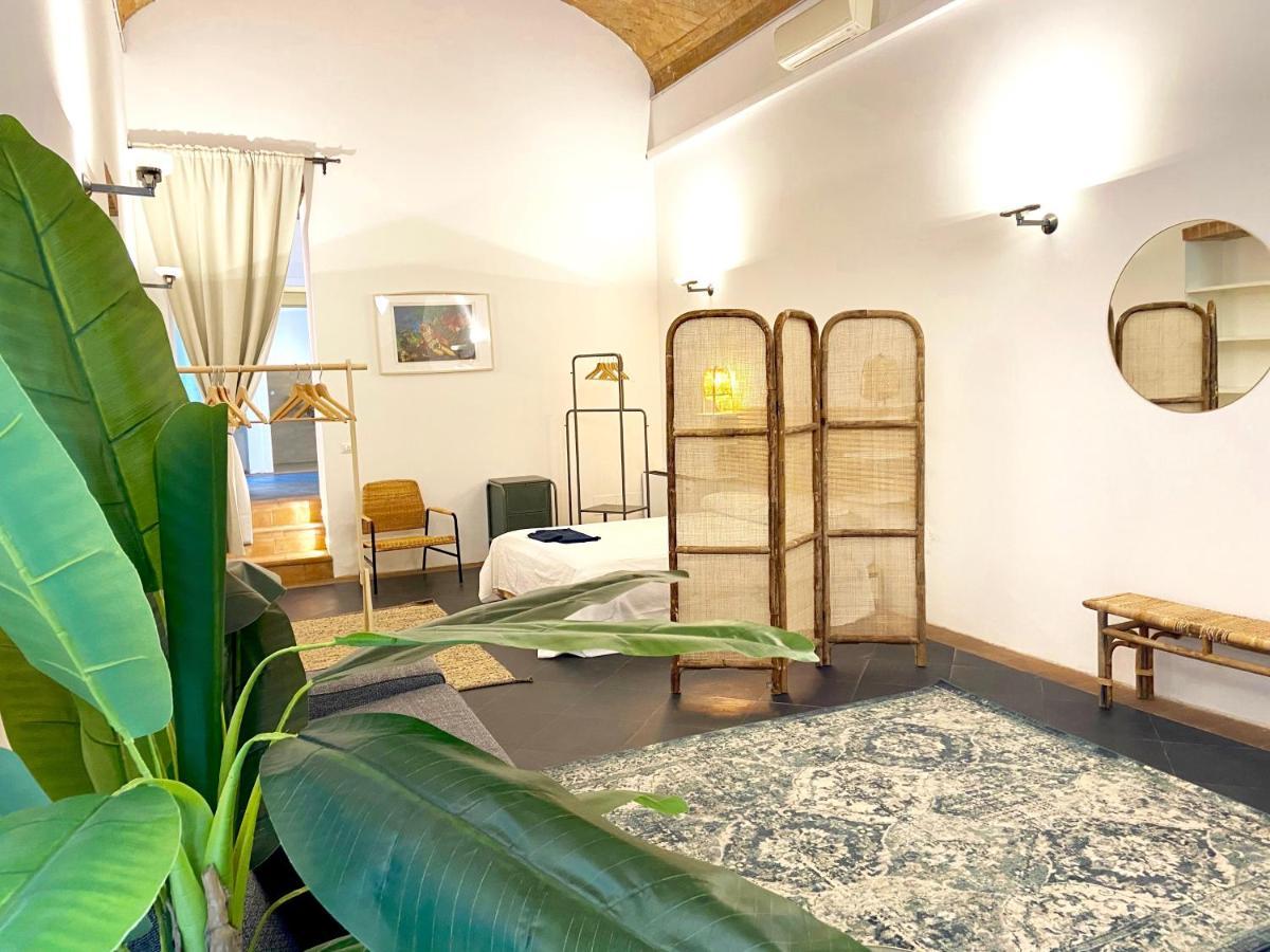 The Jungle Apartment Parma Luaran gambar