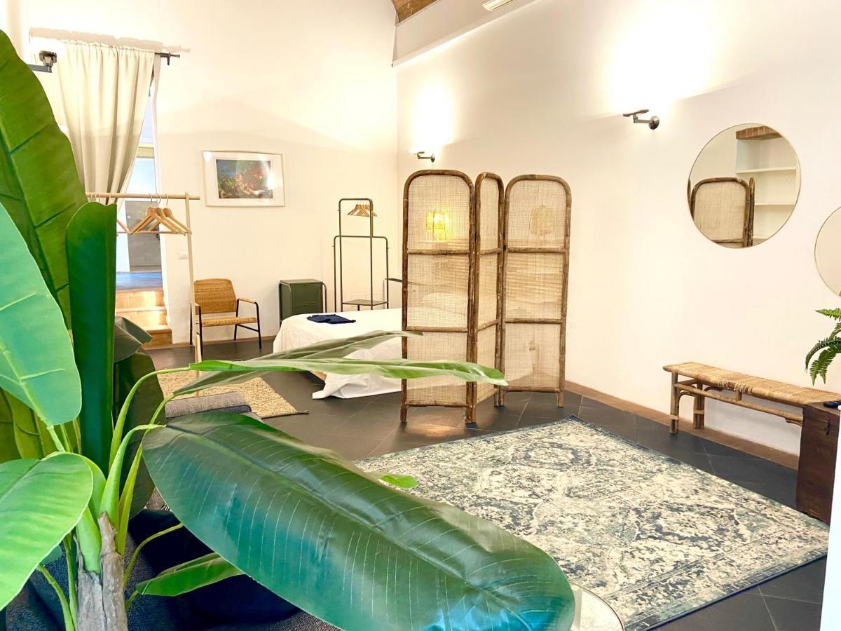 The Jungle Apartment Parma Luaran gambar