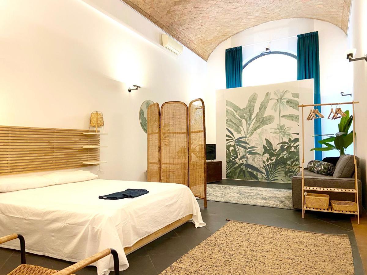 The Jungle Apartment Parma Luaran gambar