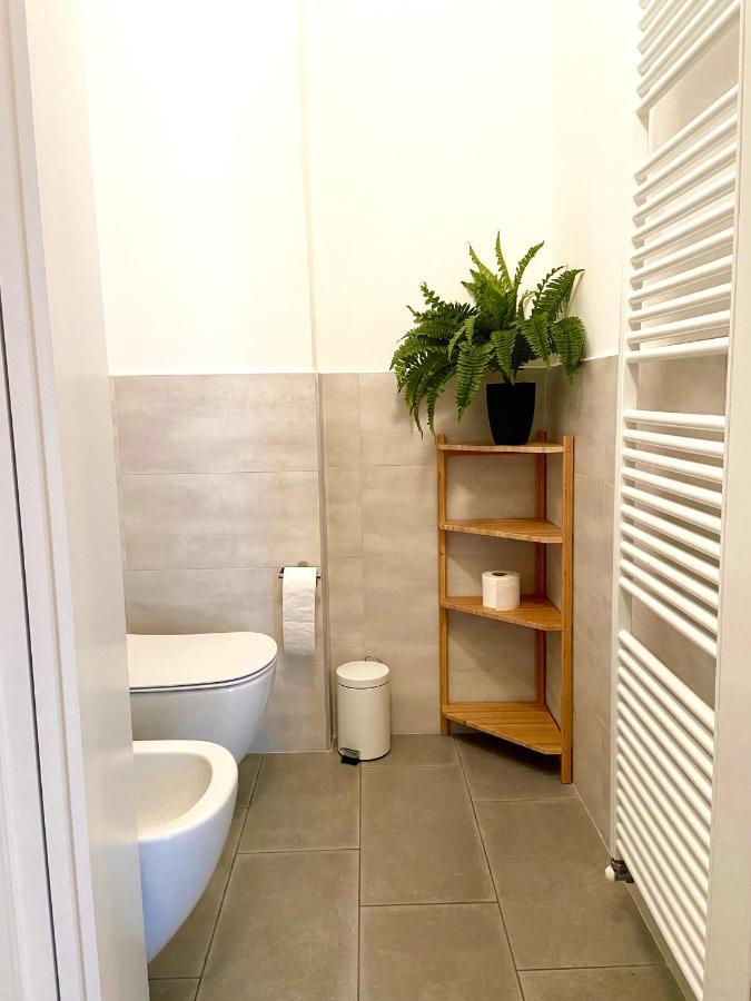 The Jungle Apartment Parma Luaran gambar